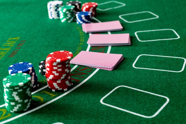 lohanslot app interface showing sportsbook markets and live-dealer options